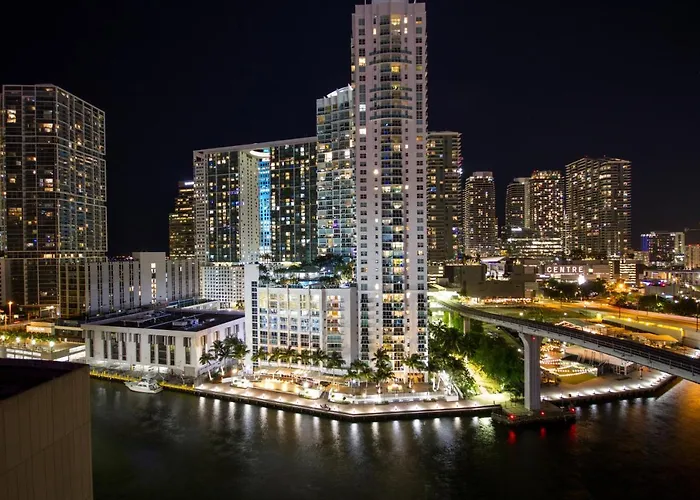 Miami Hotels near Miami International Airport (MIA)