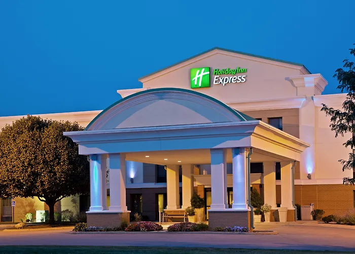 Indianapolis Hotels near Indianapolis International Airport (IND)
